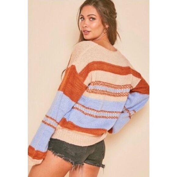 Fantastic Fawn Comfy Soft Striped V-Neck Lightweight Sweater Women’s Large - Picture 2 of 11